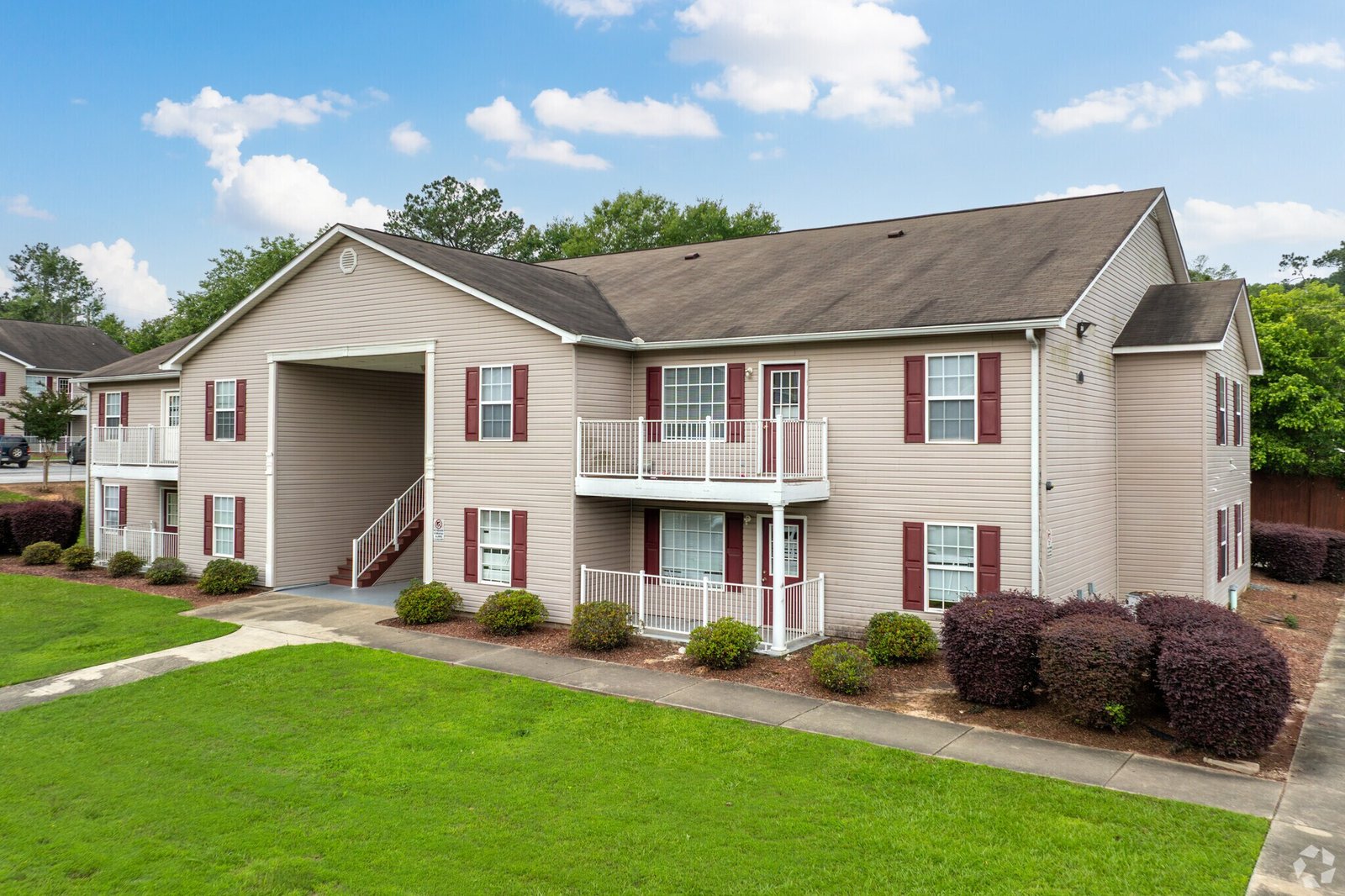 village square barnesville ga building photo 2